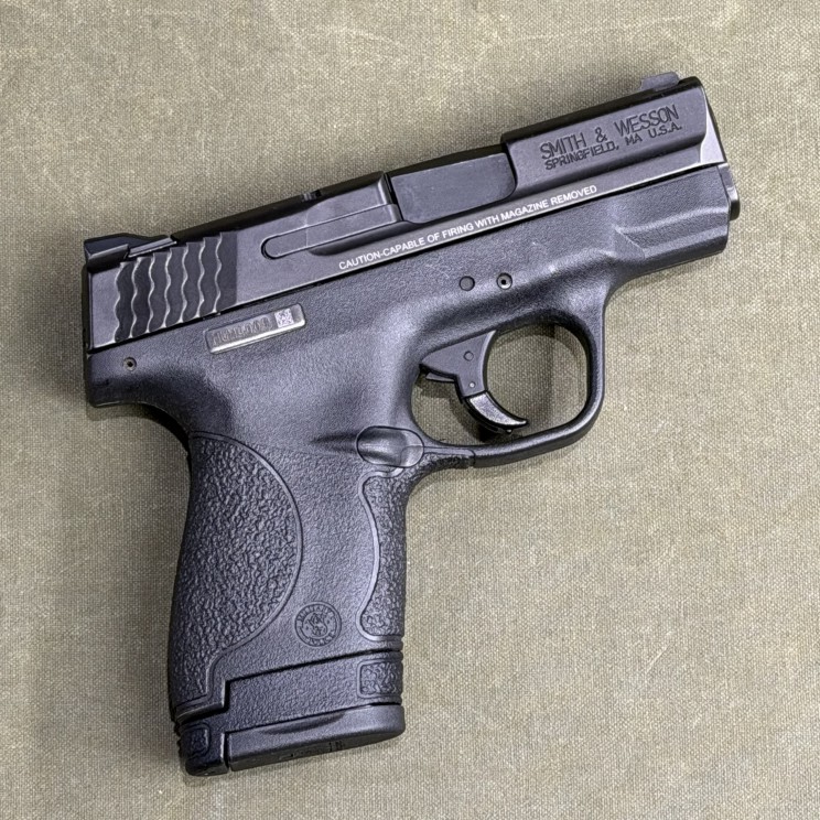 Smith & Wesson M&P 9 Shield 9mm - USED